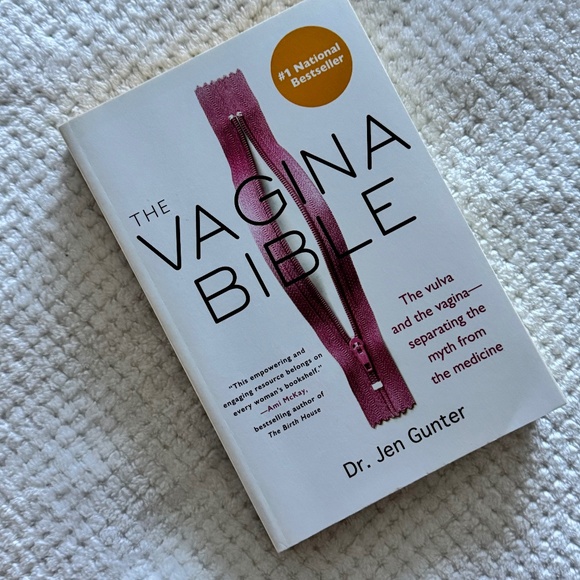 BOOK: The Vagina Bible - Separating the Myth from the Medicine - Picture 1 of 5